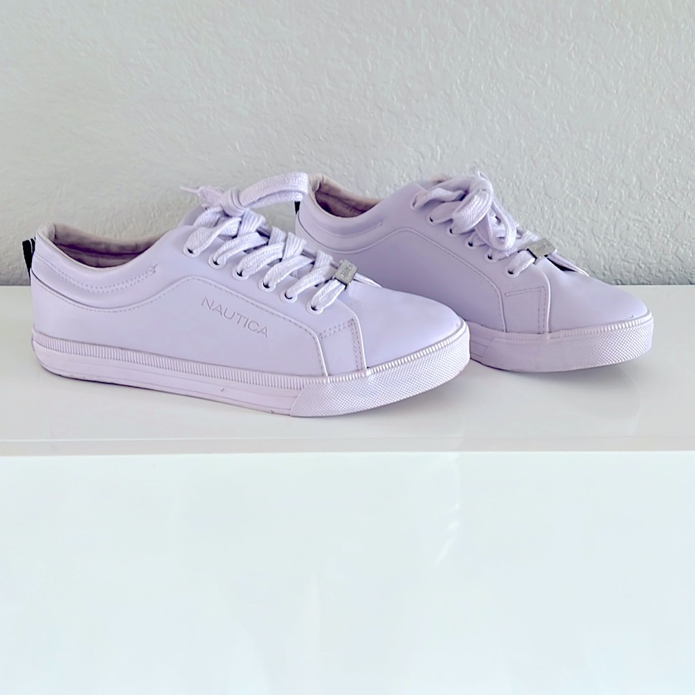 Lavender Nautica Shoes, Size 7.5 Excellent Condition! Only worn a few hours🎉